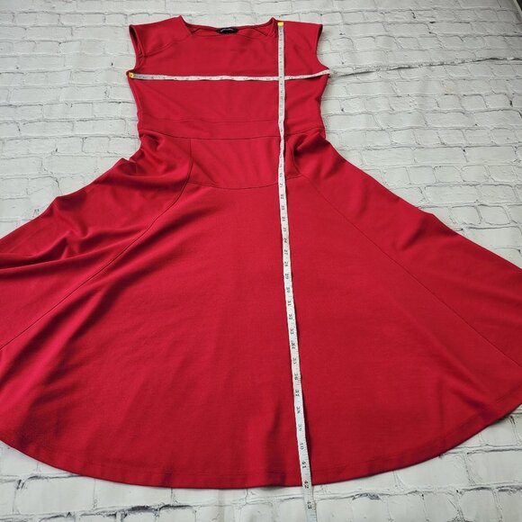 Land’s End Woman’s red fit & flare dress size 6-8 - Picture 2 of 10